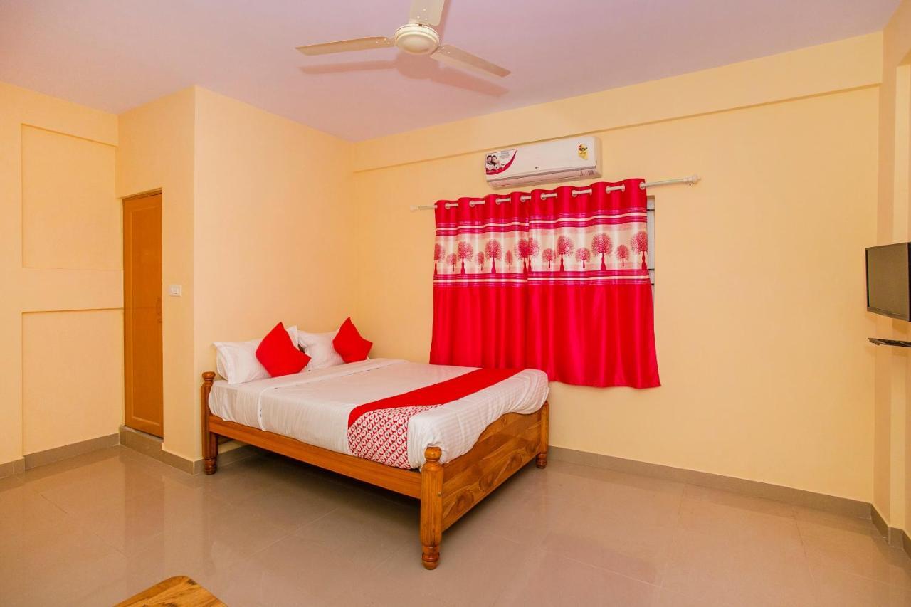 Oyo 25032 Seven Hills Guestline Hotel Bangalore Exterior foto