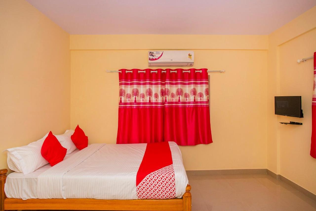 Oyo 25032 Seven Hills Guestline Hotel Bangalore Exterior foto